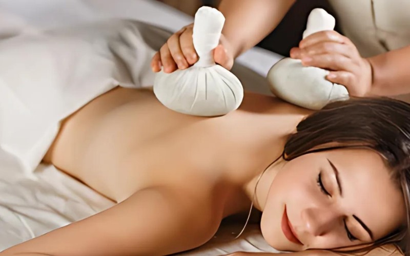 Potli Massage in Delhi